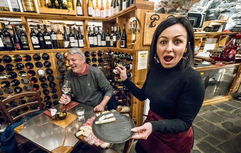 Stor stemning under Italiensk lunsj i Piemonte