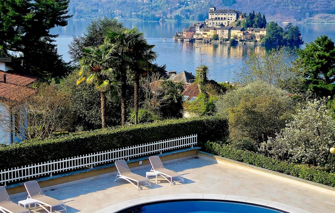 Utsikt fra vårt hotell i Orta i Piemonte