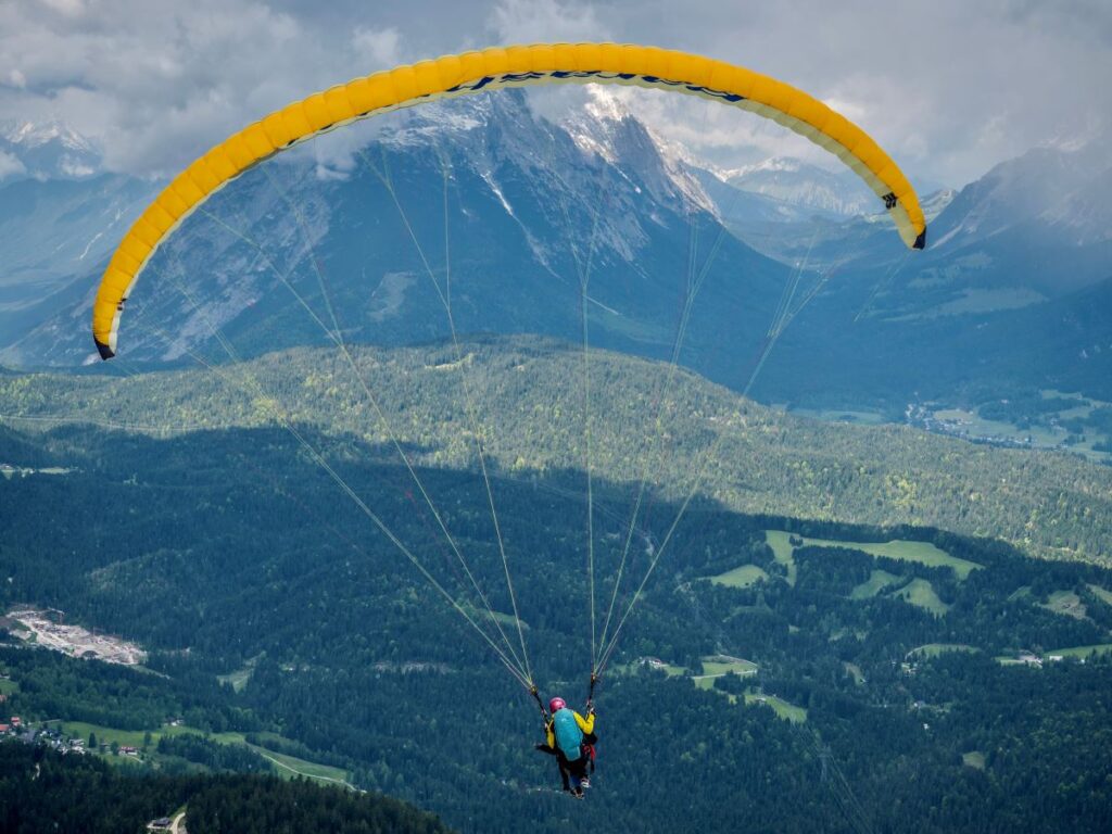 Seefeld paraglider
