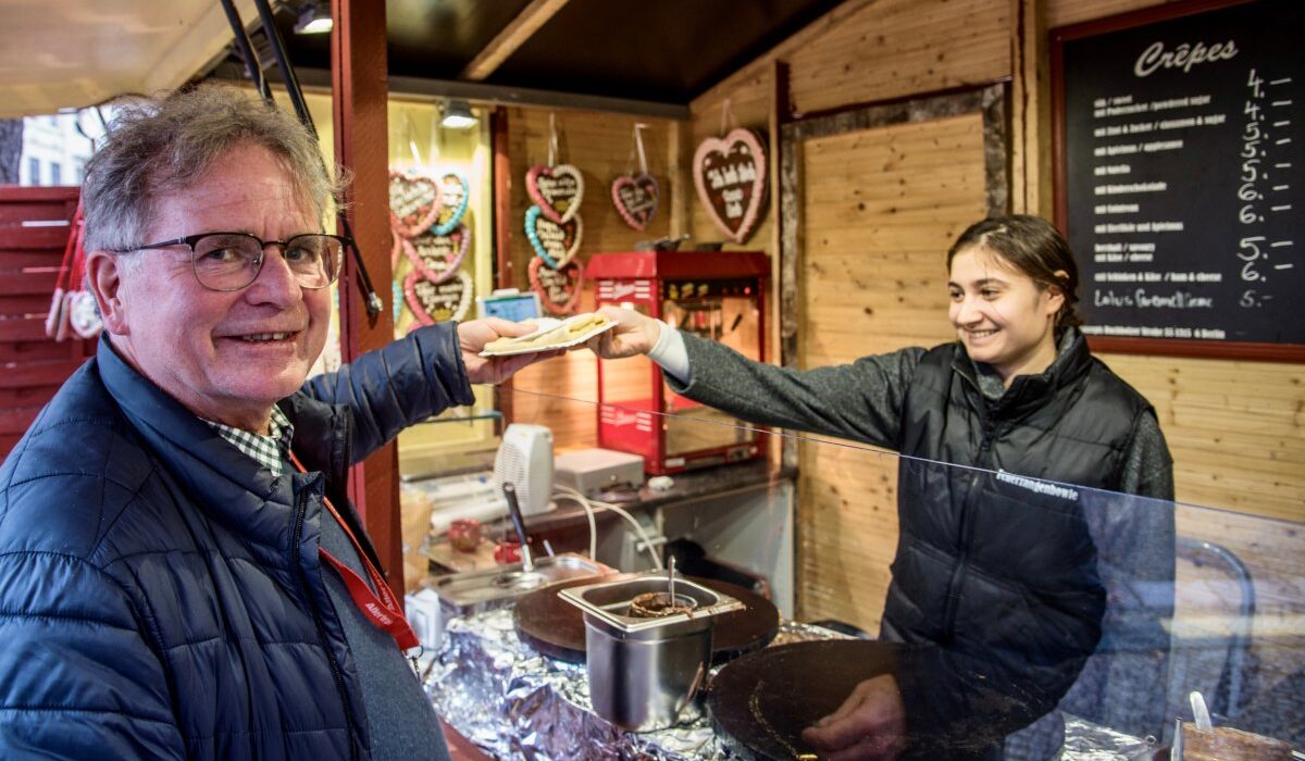 Hvert julemarked har sin identitet, forteller Nils Krister, vår reiseleder